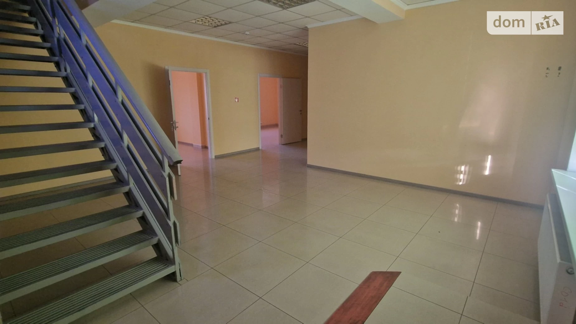 Сдается в аренду офис 180 кв. м в бизнес-центре, цена: 2700 $ - фото 2