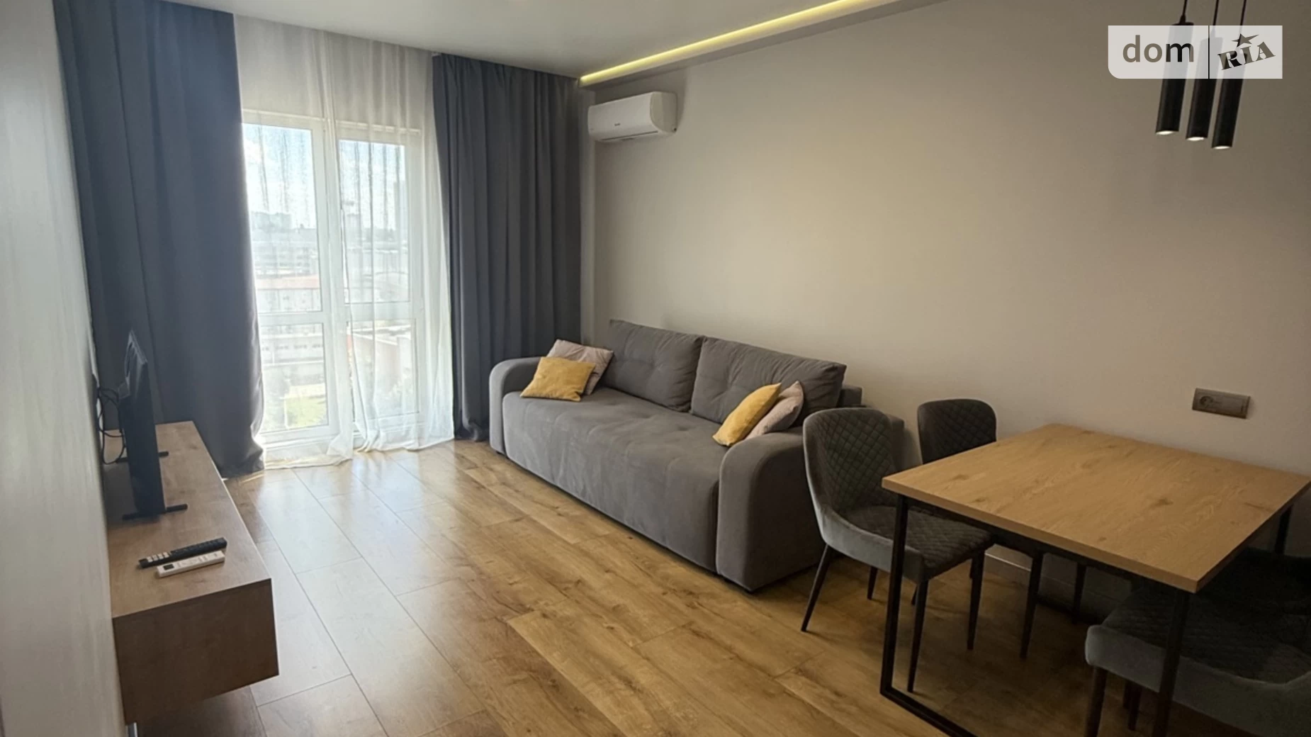 Продается 1-комнатная квартира 42 кв. м в Киеве, ул. Михаила Максимовича, 24В - фото 2