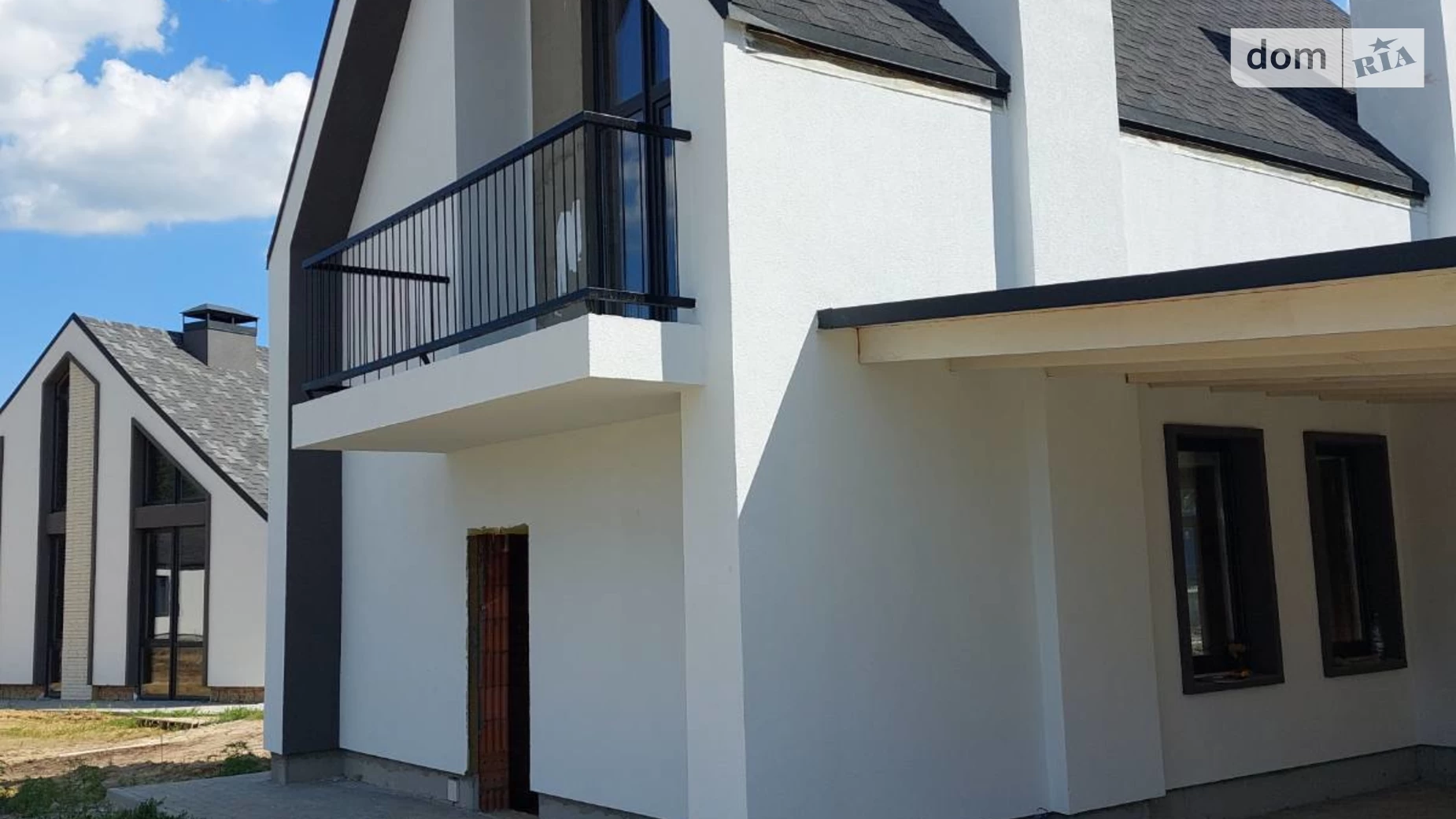 Продается дом на 2 этажа 140 кв. м с бассейном, цена: 170000 $ - фото 2