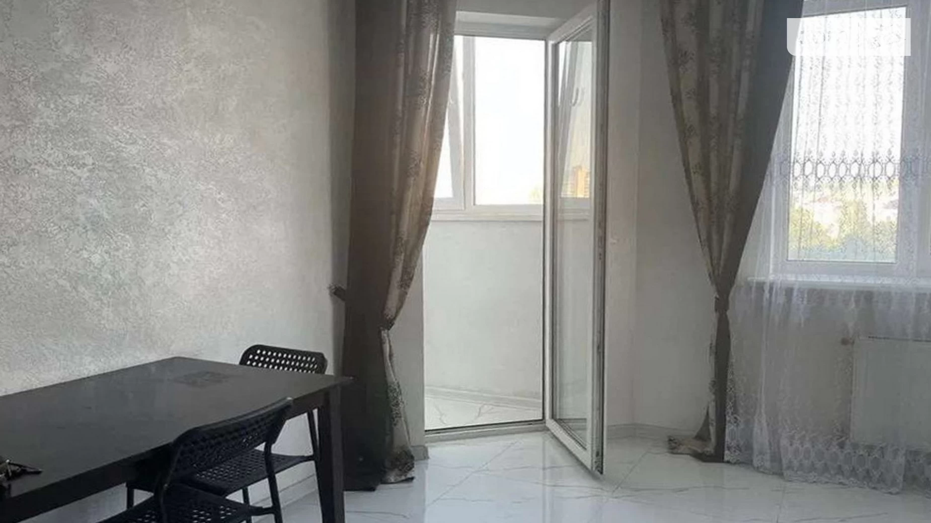 Продается 1-комнатная квартира 38.2 кв. м в Одессе, ул. Балковская, 137Г - фото 2