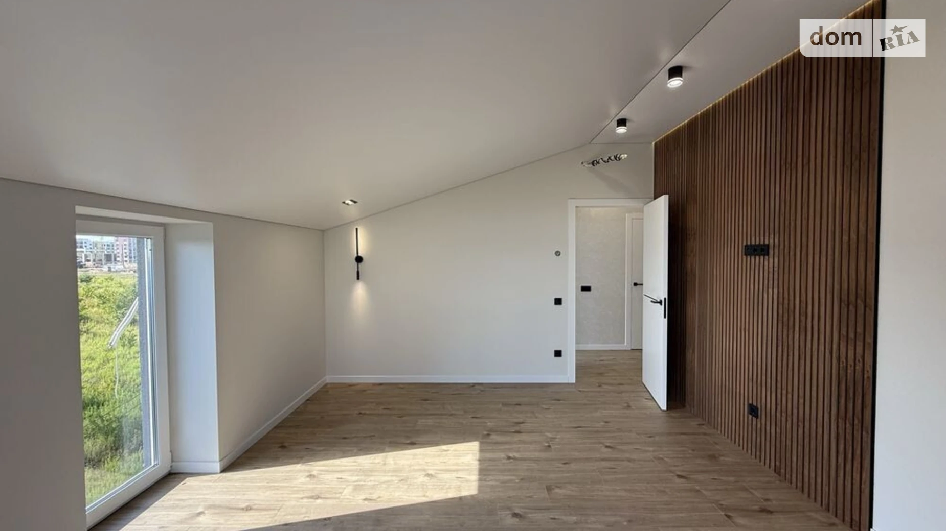 Продается 1-комнатная квартира 42.3 кв. м в Ровно, ул. Соловьиная - фото 2