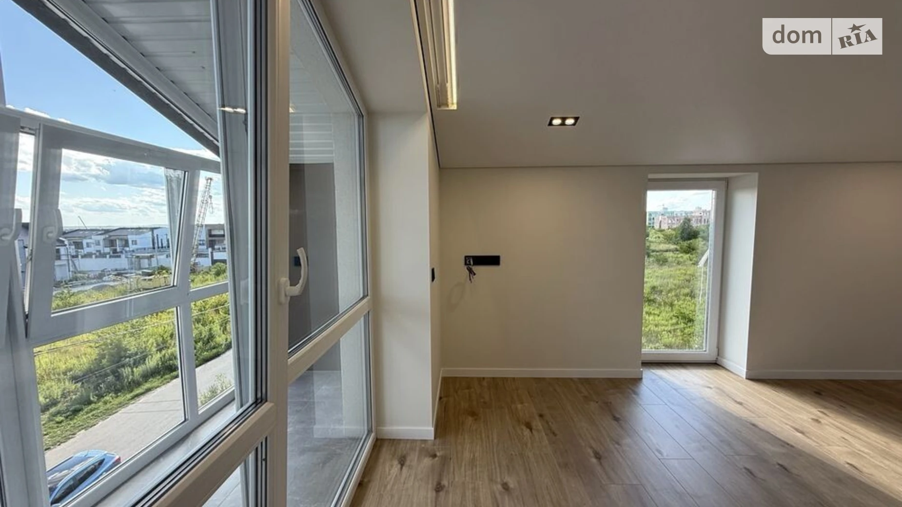 Продается 1-комнатная квартира 42.3 кв. м в Ровно, ул. Соловьиная - фото 3