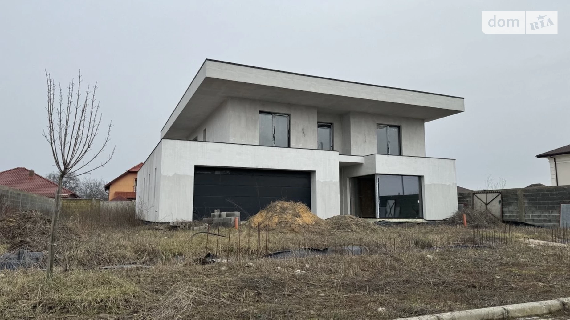 Продается дом на 2 этажа 400 кв. м с мансардой, цена: 350000 $ - фото 2