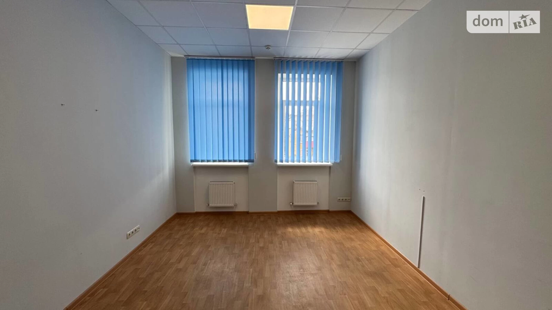 Сдается в аренду офис 51.86 кв. м в бизнес-центре, цена: 14000 грн - фото 2