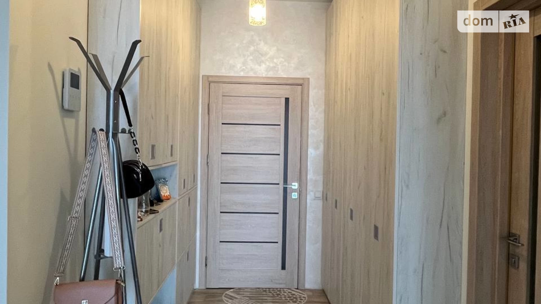 Продается 1-комнатная квартира 71.5 кв. м в Днепре, ул. Сечевых стрельцов, 143 - фото 2
