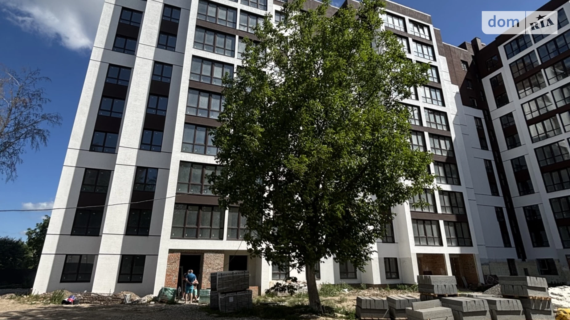 Продается 1-комнатная квартира 40 кв. м в Ивано-Франковске, ул. Ленкавского, 126 - фото 3