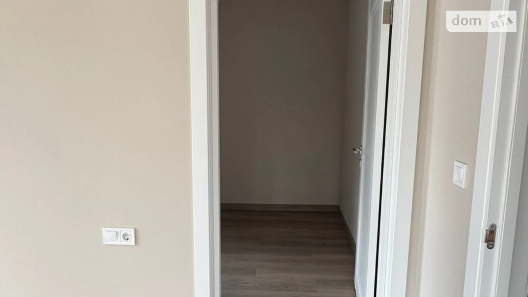 Продается 1-комнатная квартира 45 кв. м в Ужгороде, ул. Кошицкая, 21 - фото 3