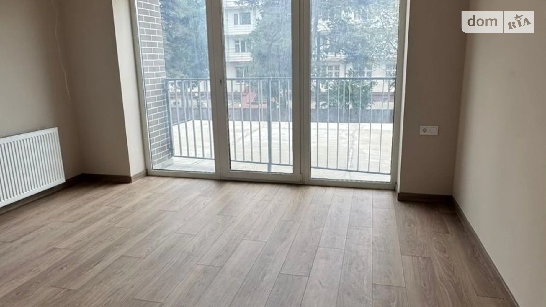 Продается 1-комнатная квартира 45 кв. м в Ужгороде, ул. Кошицкая, 21 - фото 2