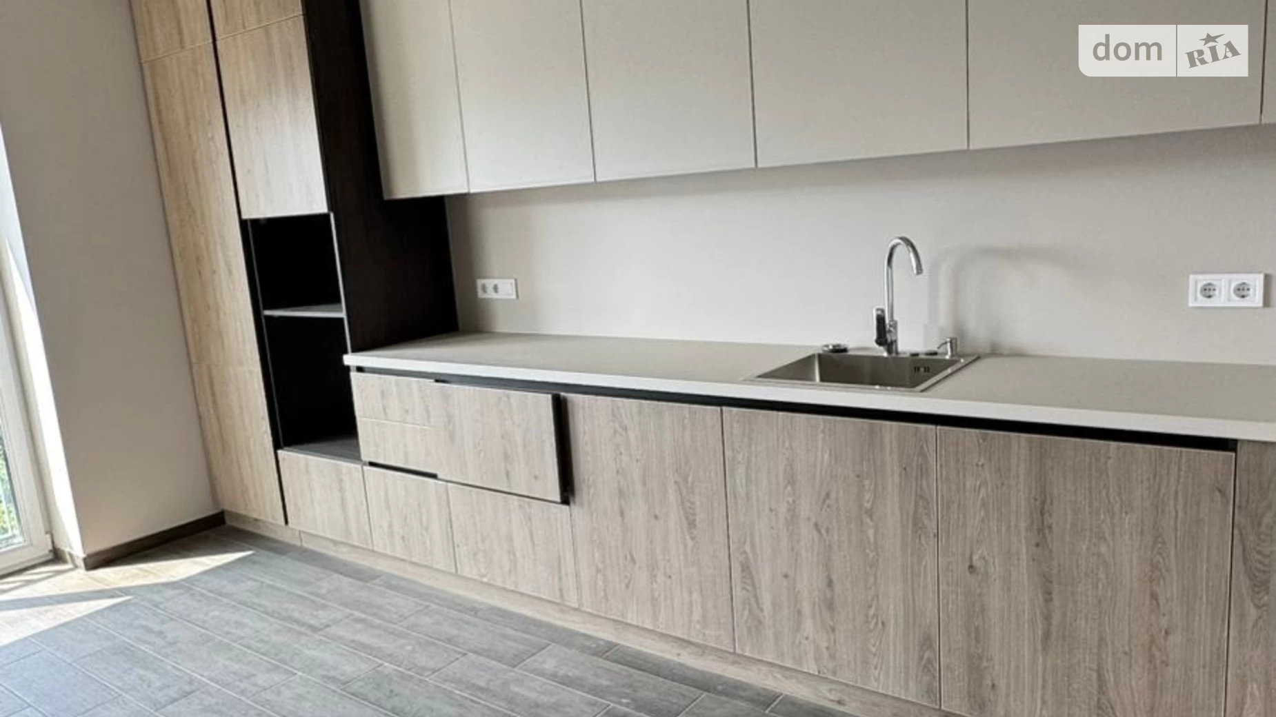 Продается 2-комнатная квартира 66.8 кв. м в Ужгороде, ул. Кошицкая, 21 - фото 2