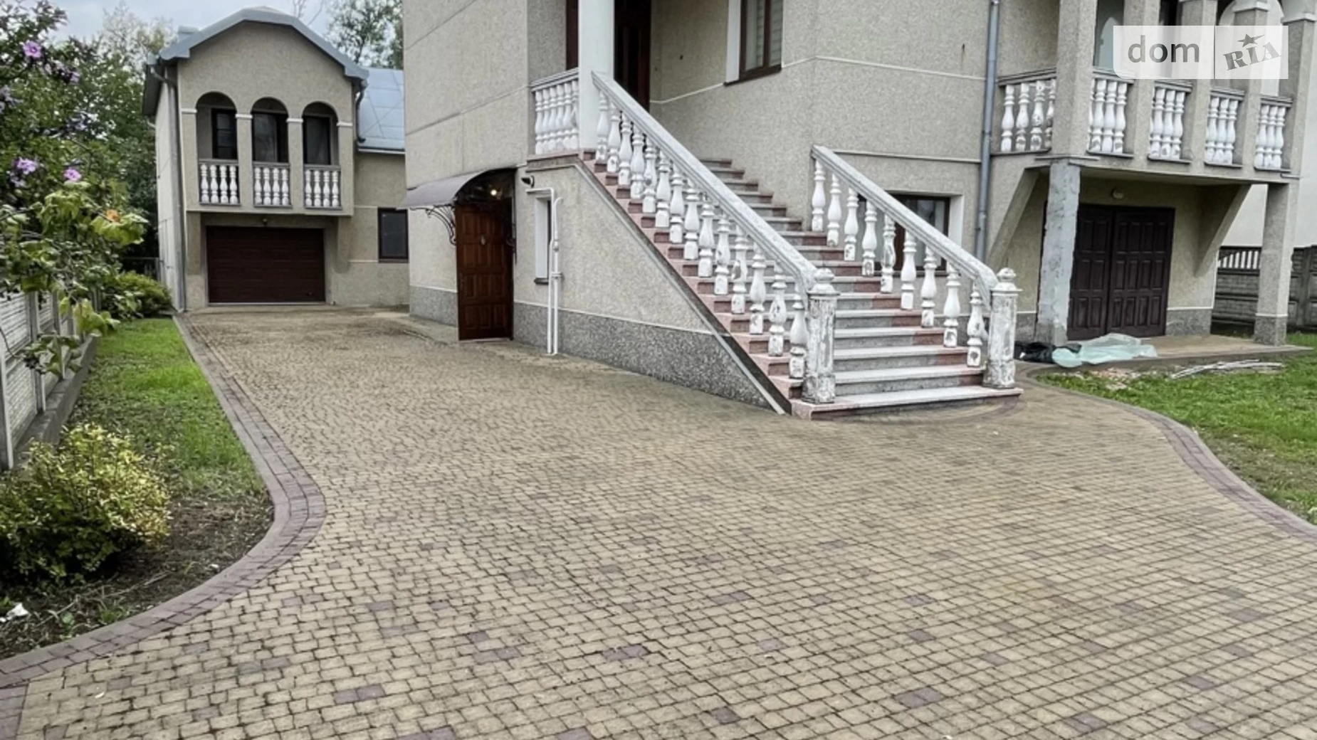Продается дом на 3 этажа 240 кв. м с бассейном, цена: 156000 $ - фото 2