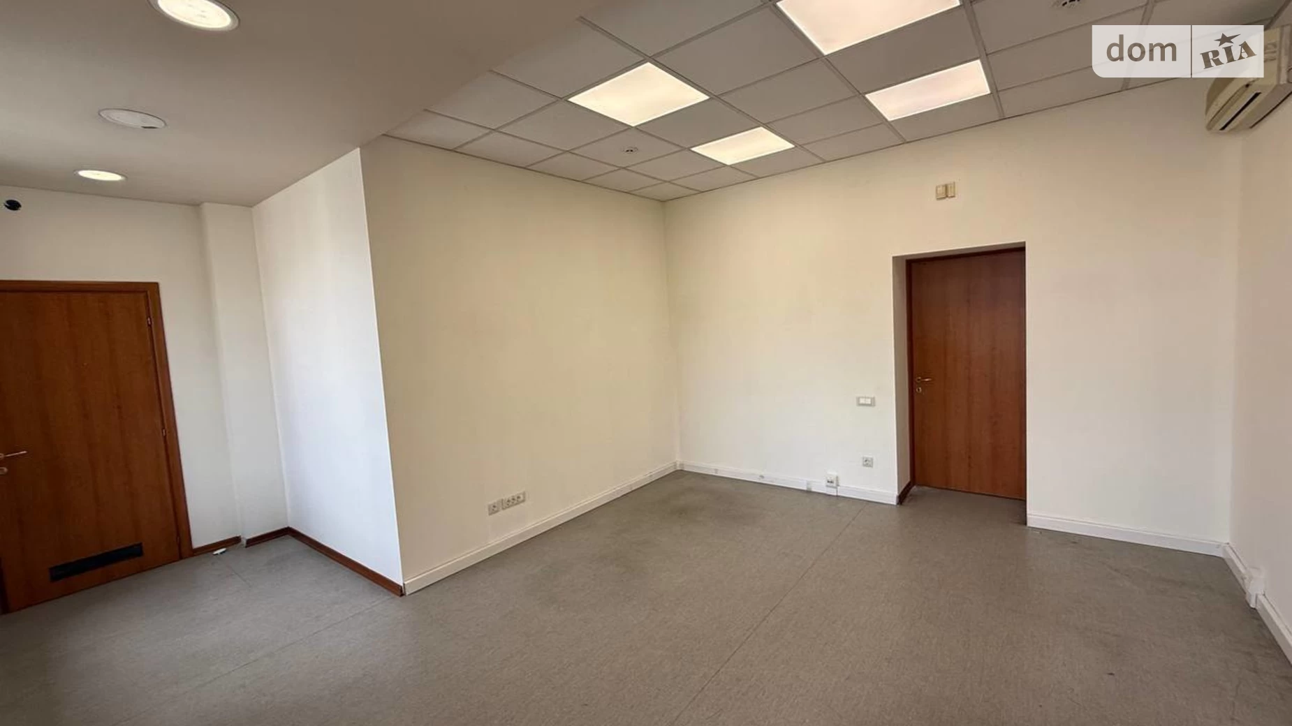 Сдается в аренду офис 972 кв. м в бизнес-центре, цена: 9000 $ - фото 4