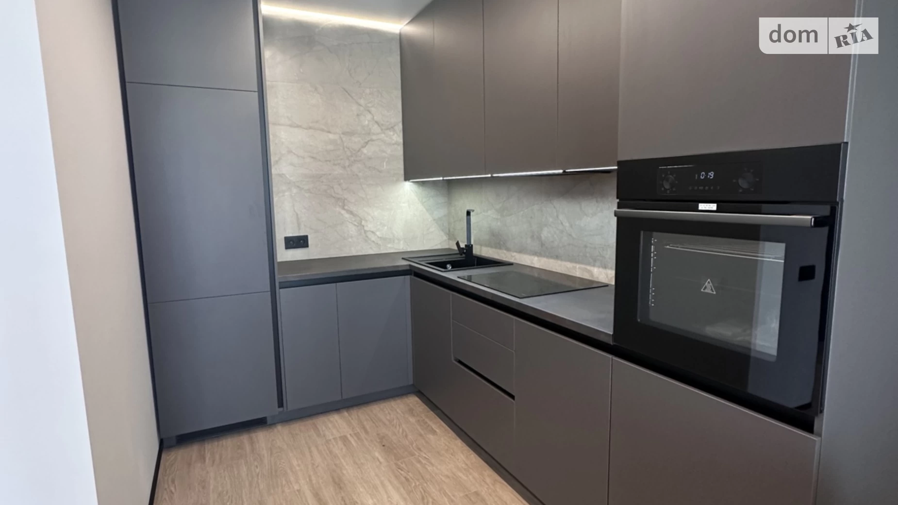 Продается 1-комнатная квартира 40.5 кв. м в Ровно, ул. Единства, 15 - фото 4