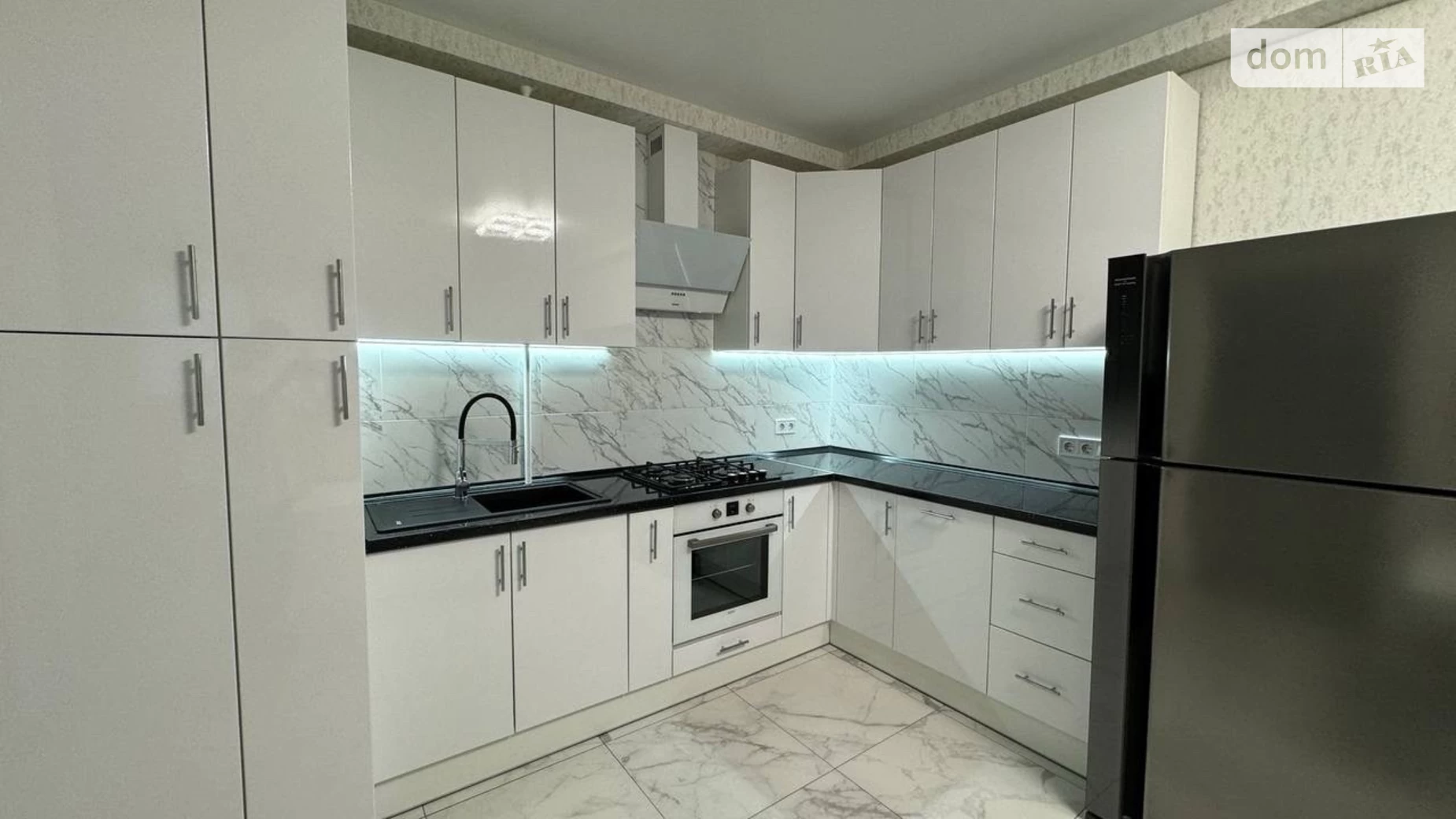 Продается 2-комнатная квартира 50.5 кв. м в Ирпене, ул. Григория Сковороды - фото 2