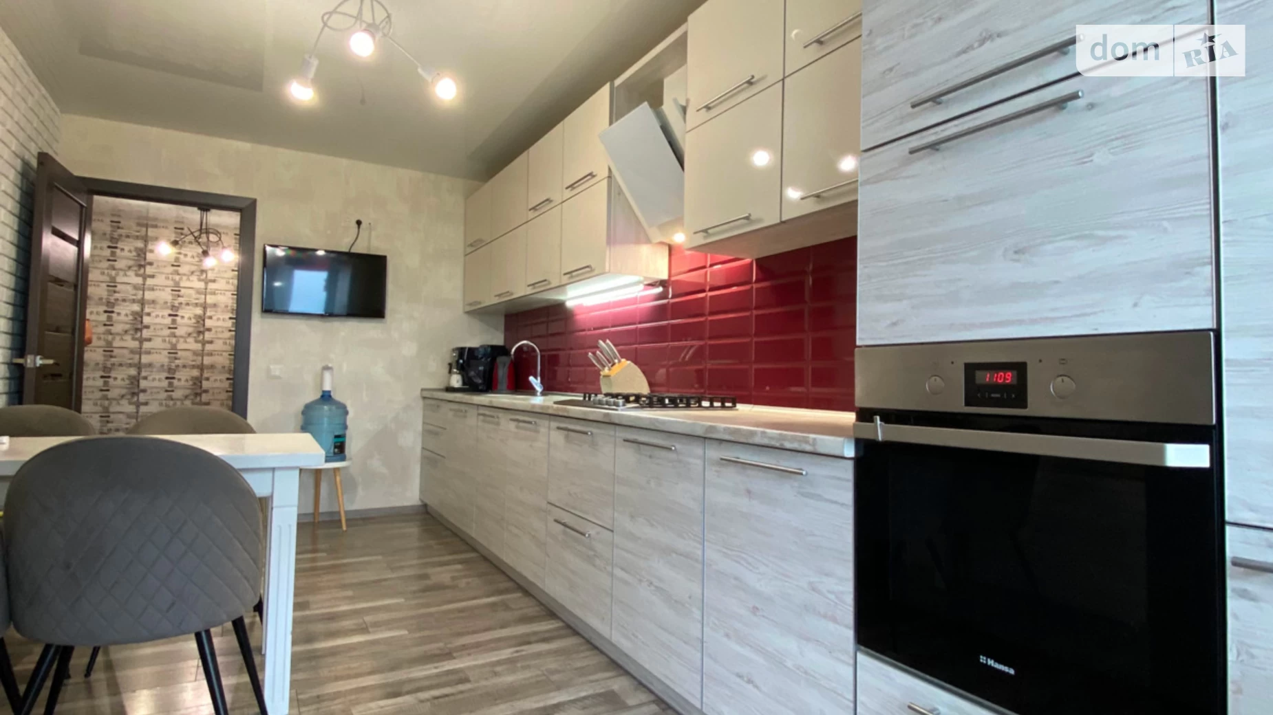 Продается 2-комнатная квартира 67 кв. м в Чернигове, просп. Михаила Грушевского(1-го Мая), 193 - фото 2