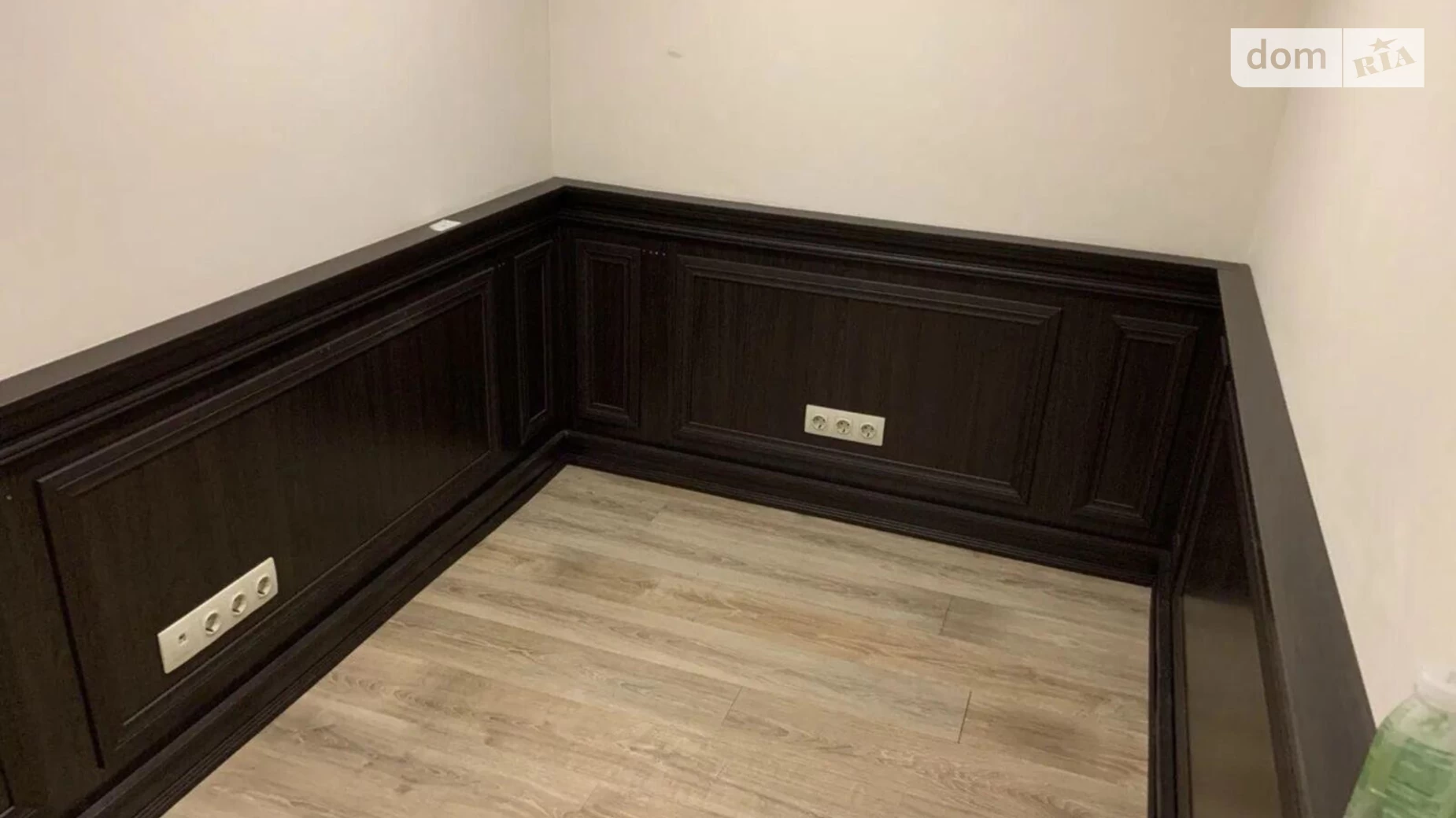 Продается офис 78 кв. м в бизнес-центре, цена: 120000 $ - фото 2