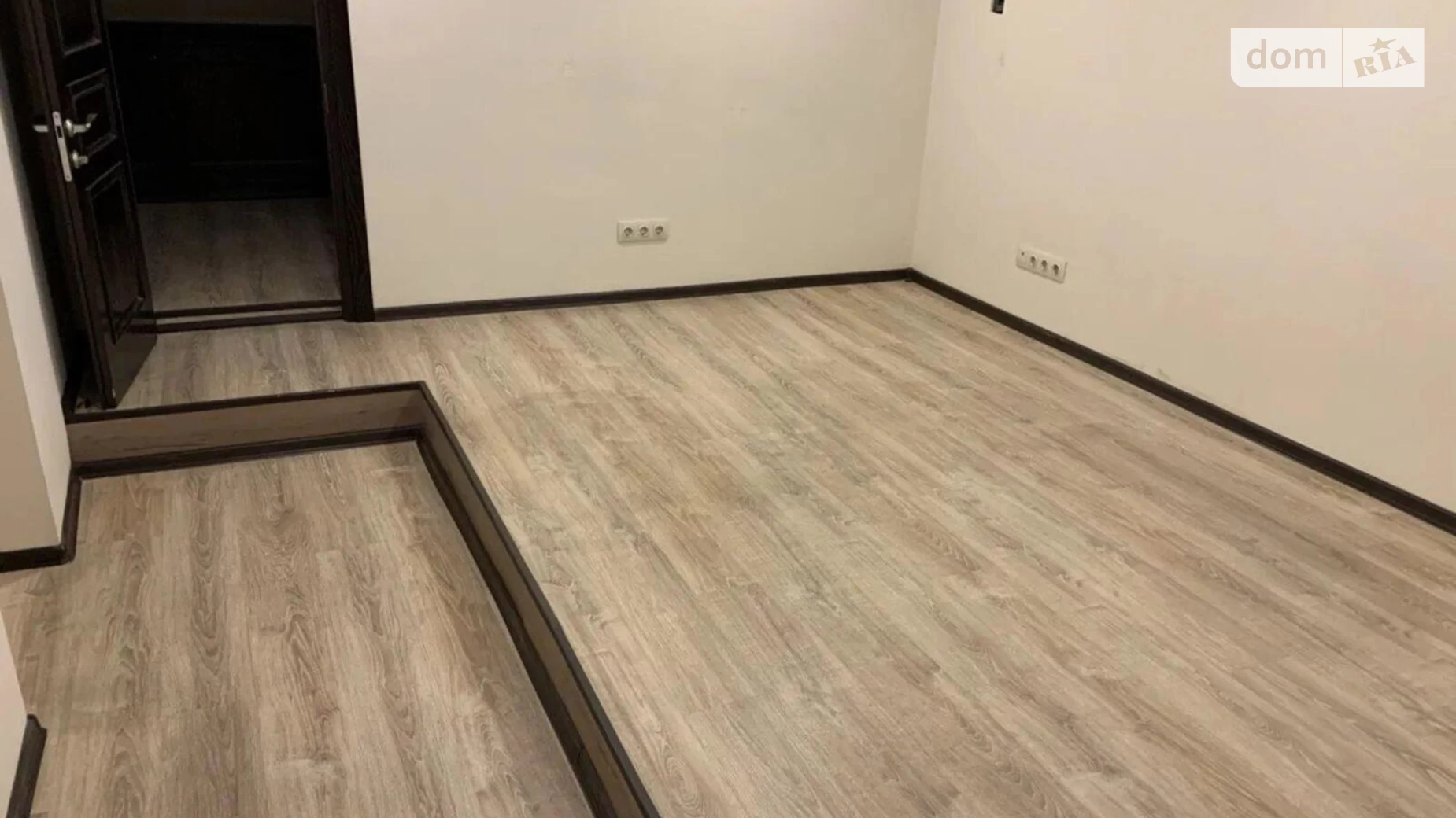 Продается офис 78 кв. м в бизнес-центре, цена: 120000 $ - фото 4