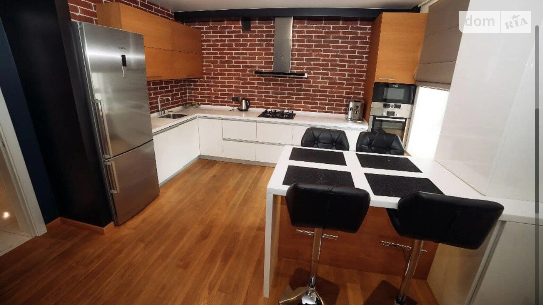 Сдается в аренду 3-комнатная квартира 91 кв. м в Ивано-Франковске, ул. Гетьмана Ивана Мазепы - фото 2