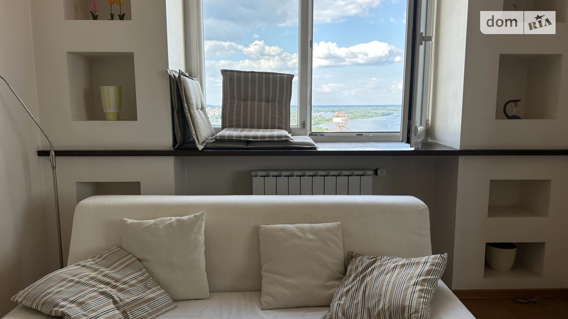 Продается 4-комнатная квартира 148.8 кв. м в Киеве, просп. Владимира Ивасюка, 6А корпус 2 - фото 3