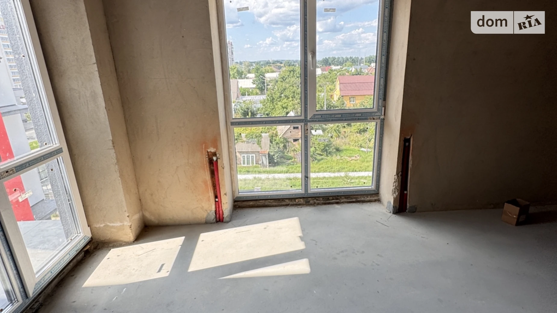 Продается 1-комнатная квартира 50 кв. м в Гостомеле, ул. Свято-Покровская(Ленина), 138 - фото 2