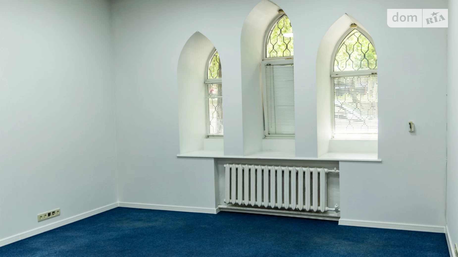 Сдается в аренду офис 135 кв. м в бизнес-центре, цена: 1400 $ - фото 2