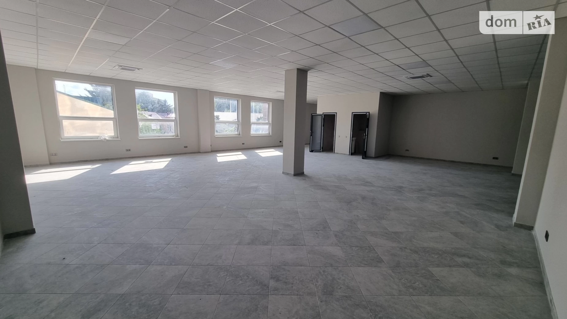Здається в оренду офіс 327 кв. м в бізнес-центрі, цена: 3683 $ - фото 3