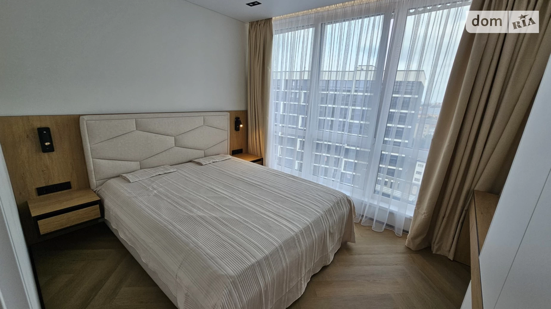 Продается 1-комнатная квартира 49 кв. м в Ивано-Франковске, бул. Южный - фото 3