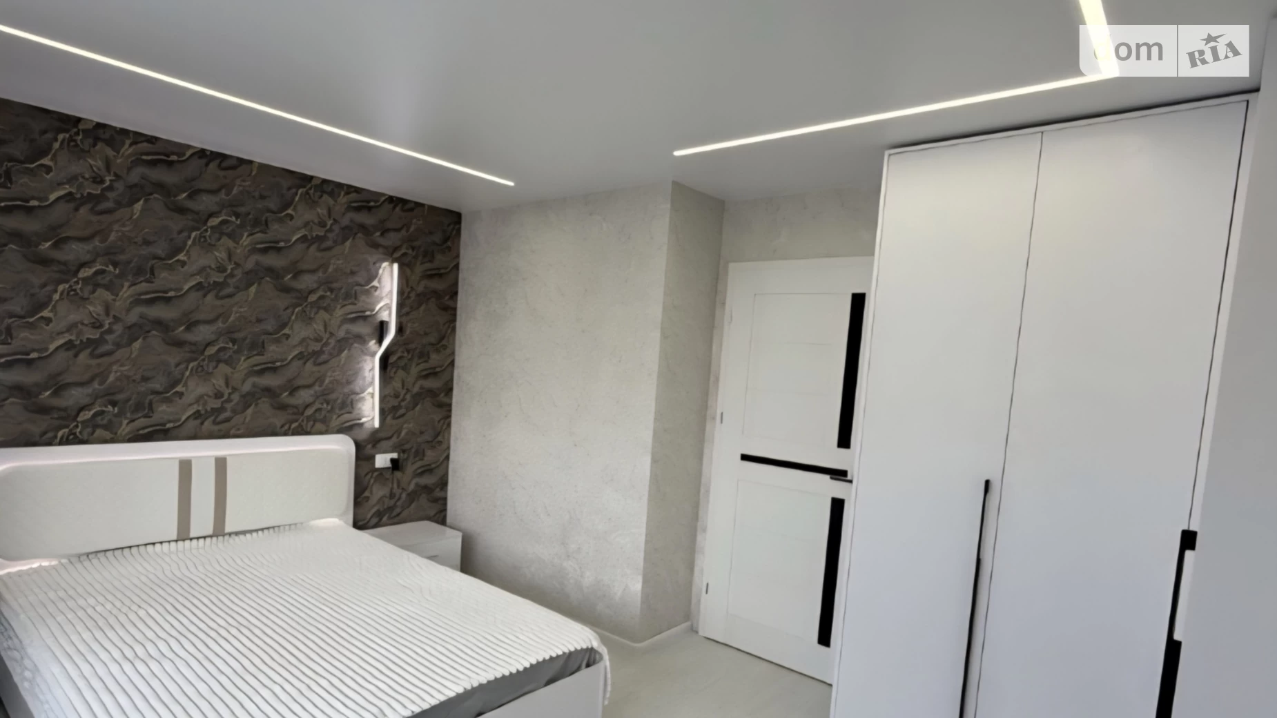 Продается 2-комнатная квартира 53.9 кв. м в, цена: 56500 $ - фото 2
