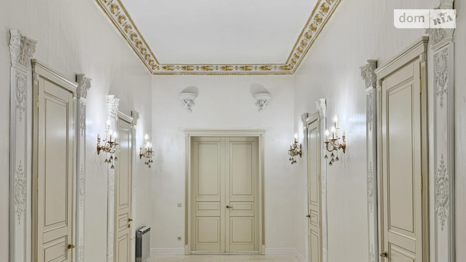 Продается одноэтажный дом 380 кв. м с мансардой, цена: 250000 $ - фото 2