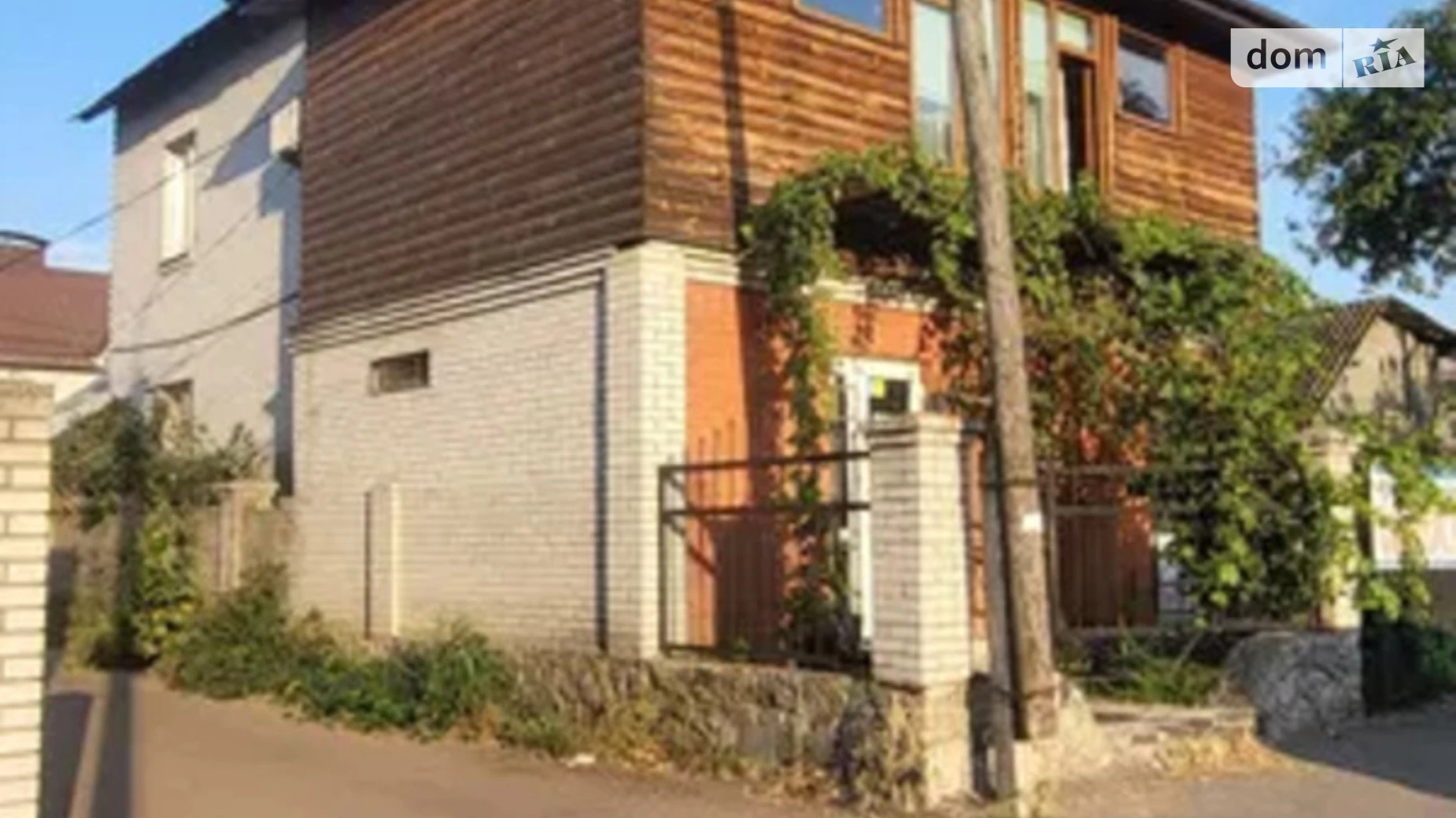 Продается дом на 2 этажа 220 кв. м с мебелью, цена: 130000 $ - фото 3