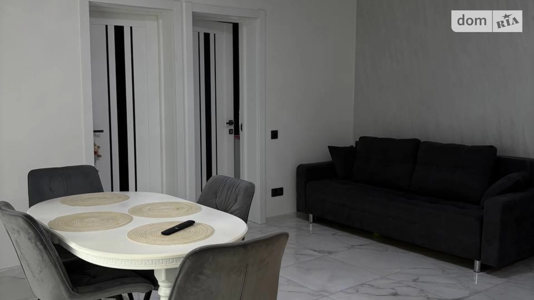 Продается 3-комнатная квартира 61 кв. м в Кременце, ул. Длинная, 52А - фото 3