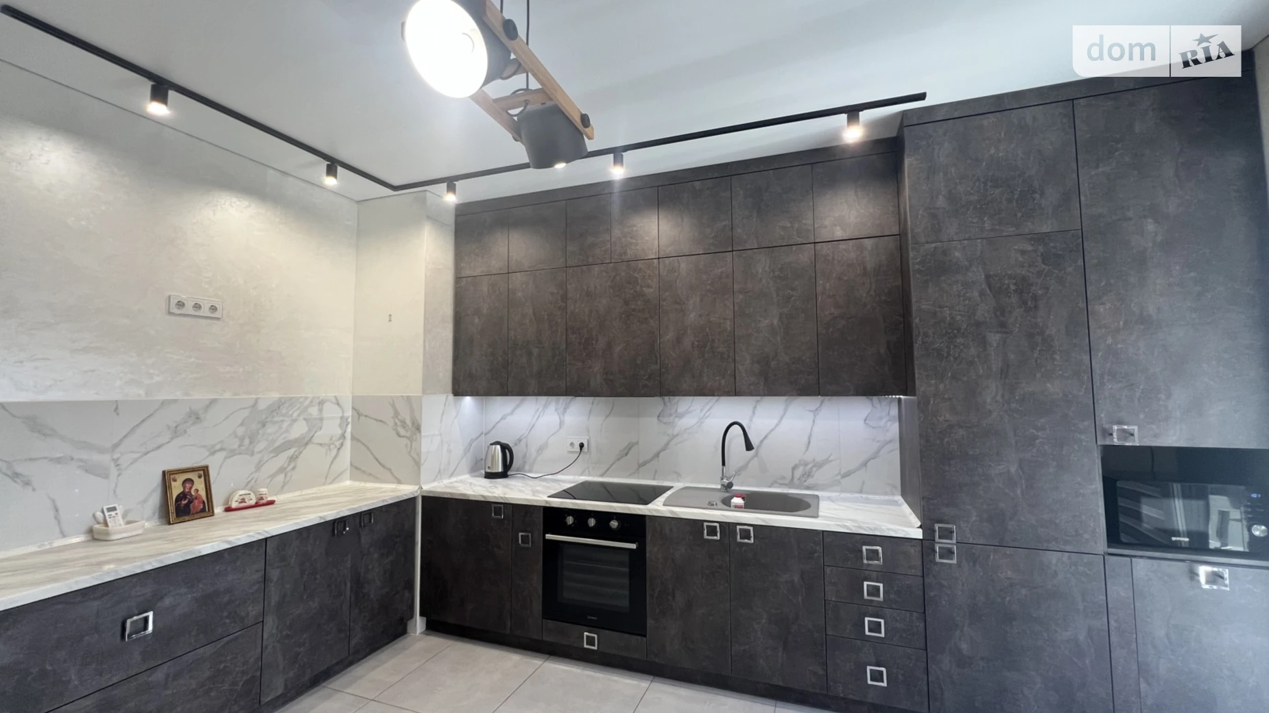 Здається в оренду 1-кімнатна квартира 45 кв. м у Ужгороді, вул. Петра Лінтура - фото 2