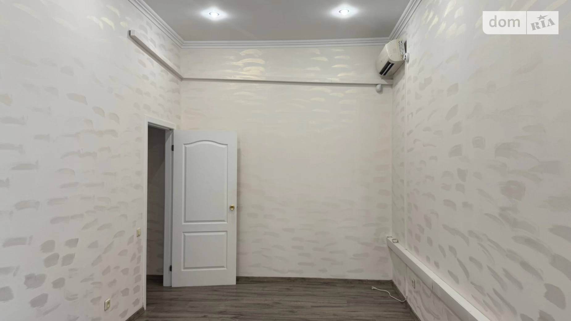 Сдается в аренду помещения свободного назначения 93 кв. м в 4-этажном здании, цена: 800 $ - фото 5