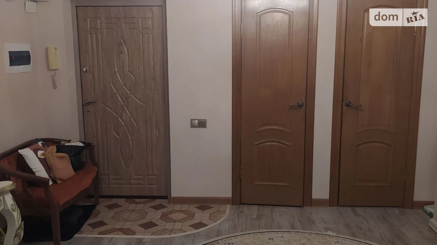 Продается 2-комнатная квартира 80 кв. м в Полтаве, ул. Великотырновская, 22А - фото 3