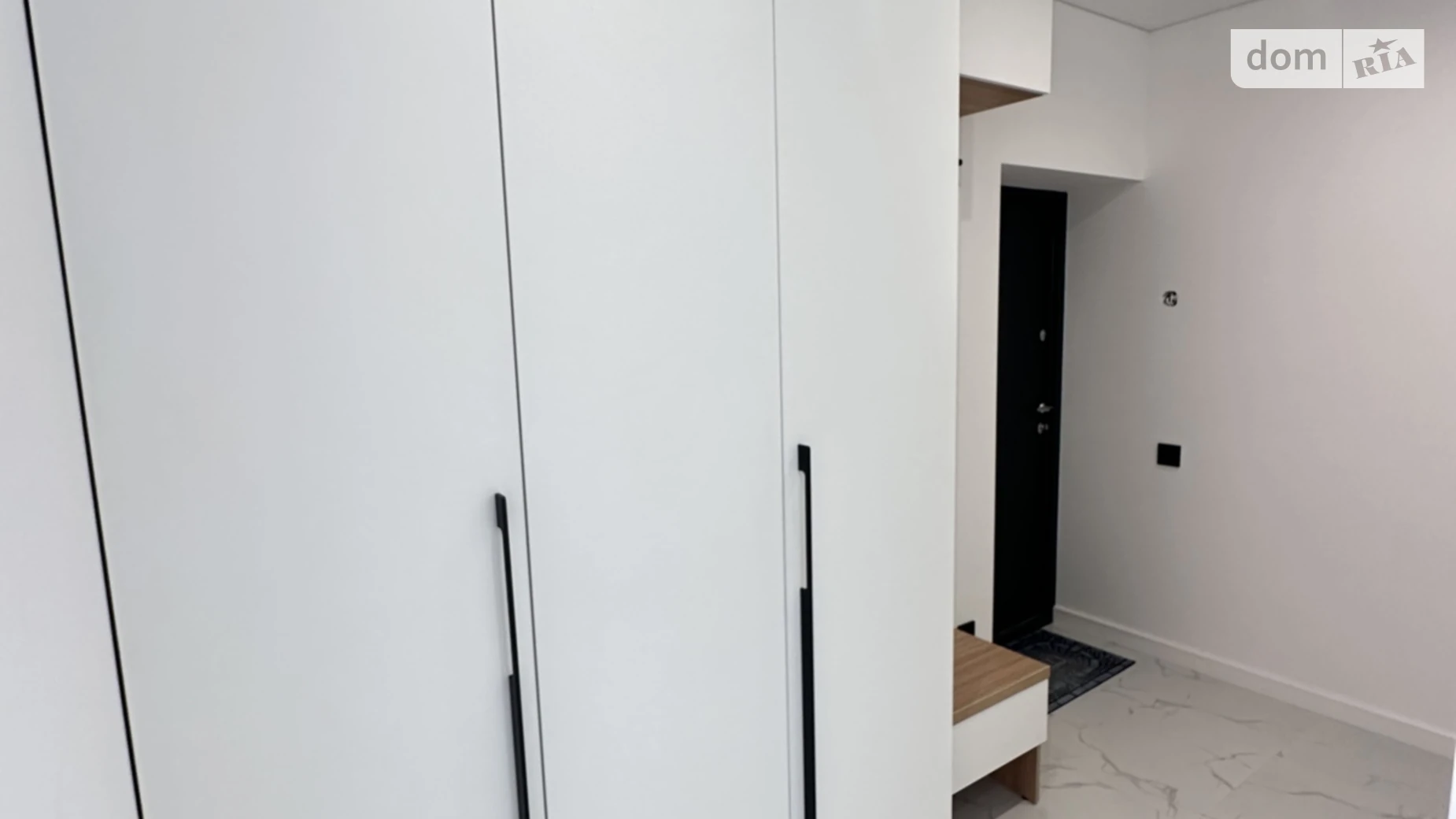 Продается 2-комнатная квартира 53 кв. м в Ровно, ул. Николая Боголюбова, 1 - фото 4