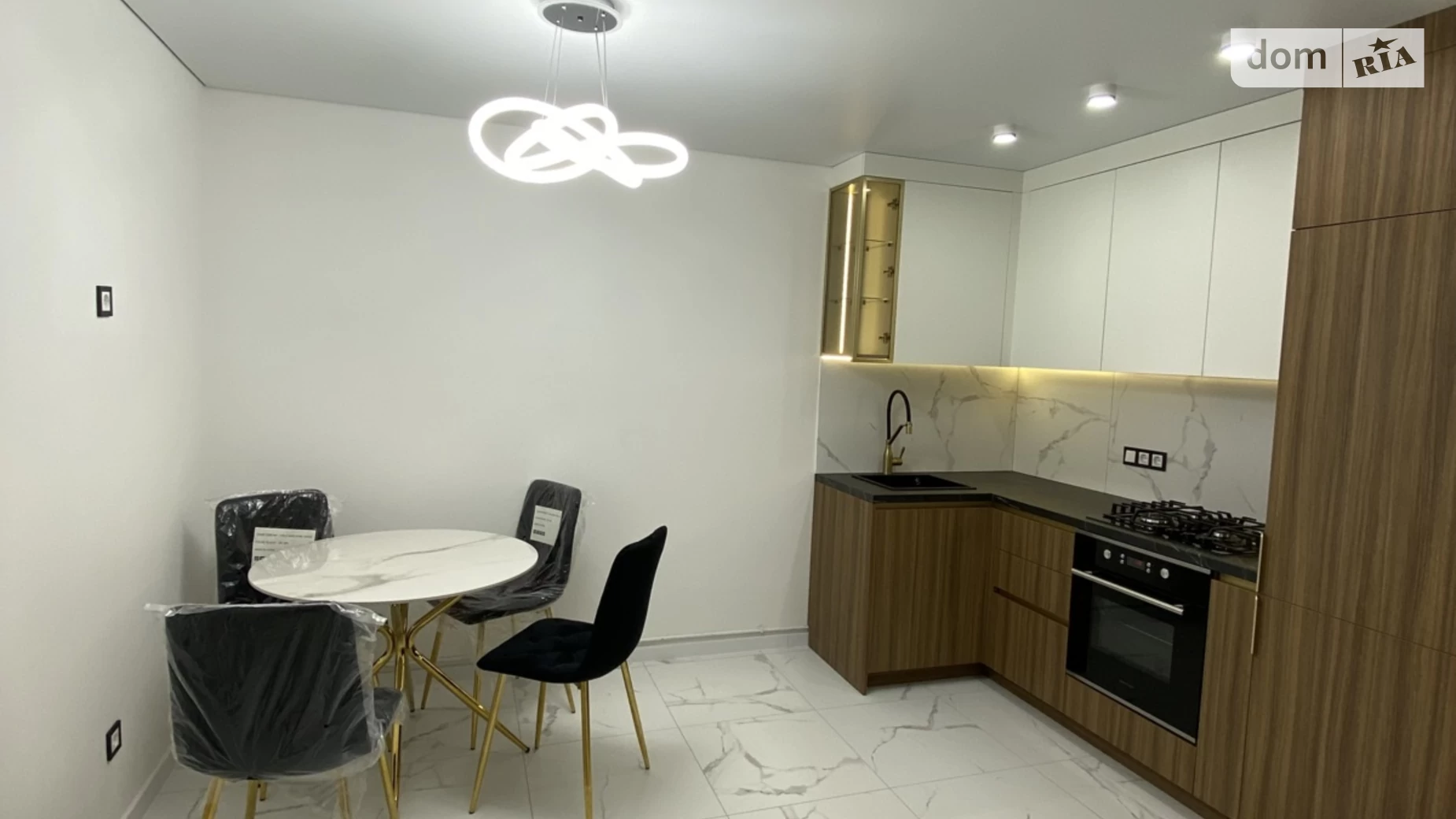 2-кімнатна квартира 56 кв. м у Тернополі, вул. Смакули - фото 2