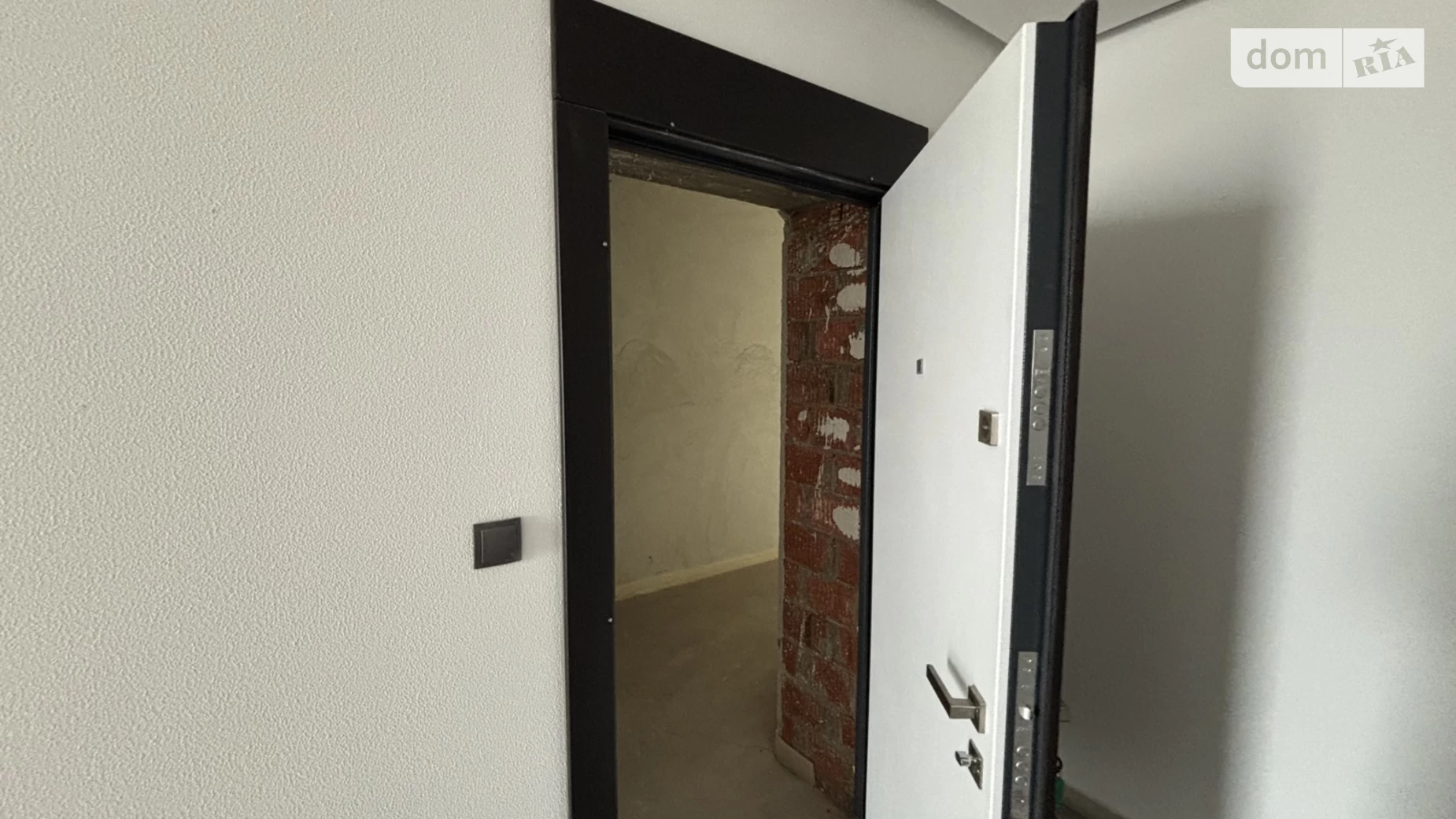 Продається 1-кімнатна квартира 52 кв. м у Минаї, вул. Августина Волошина, 24 - фото 3