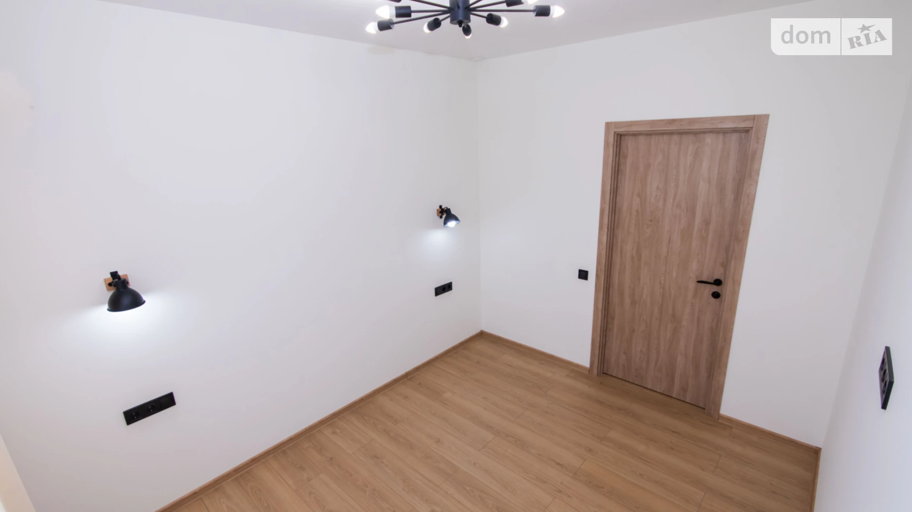 Продається 2-кімнатна квартира 68.2 кв. м у Києві, вул. Черкаська, 20 - фото 2