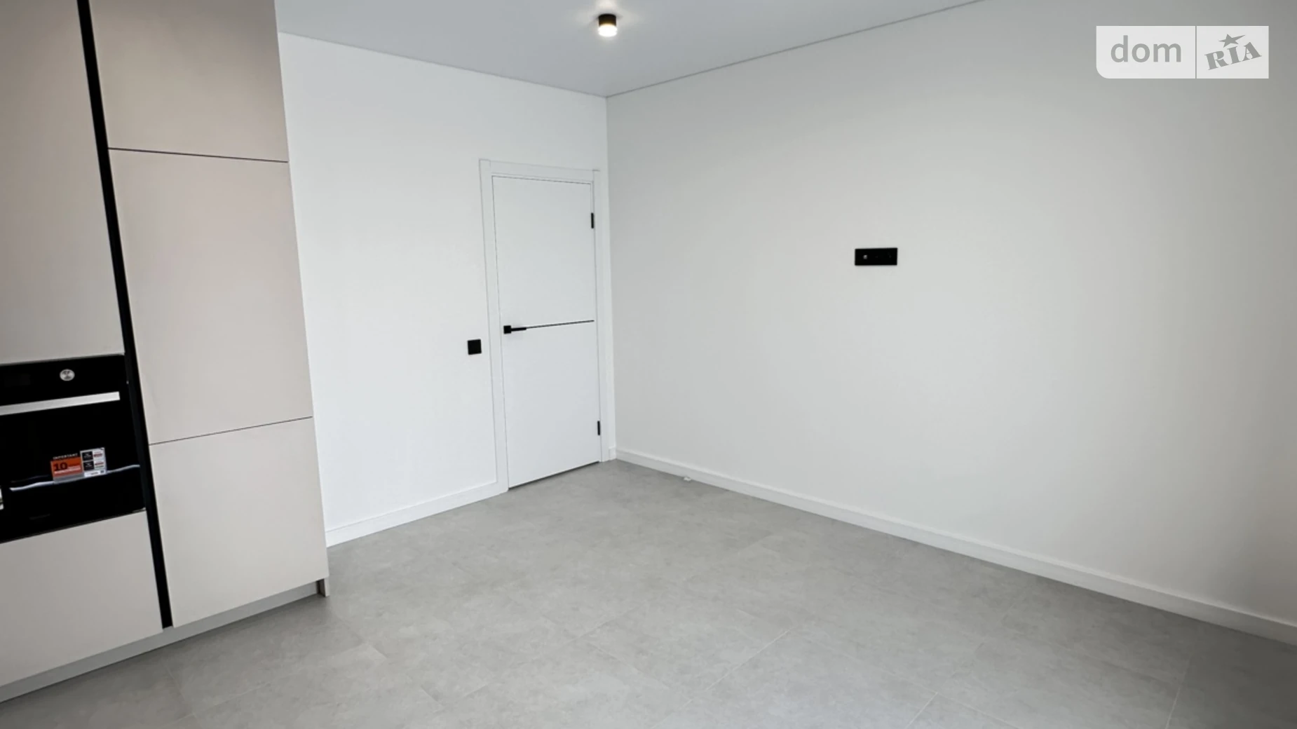 Продается 1-комнатная квартира 44 кв. м в Ровно, ул. Николая Боголюбова - фото 2