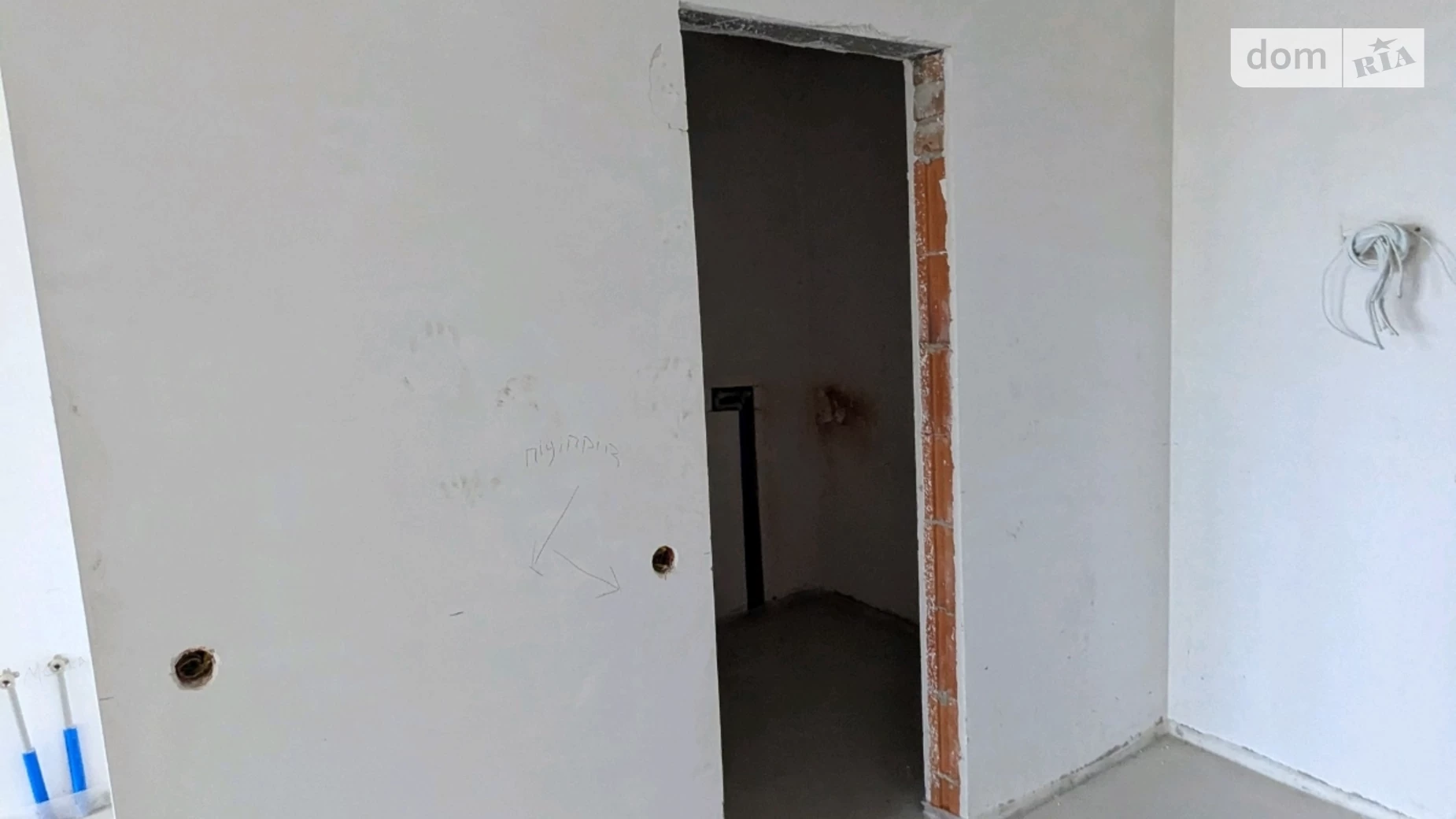 Продается 1-комнатная квартира 56 кв. м в Ивано-Франковске, ул. Данила Короля, 48 - фото 3