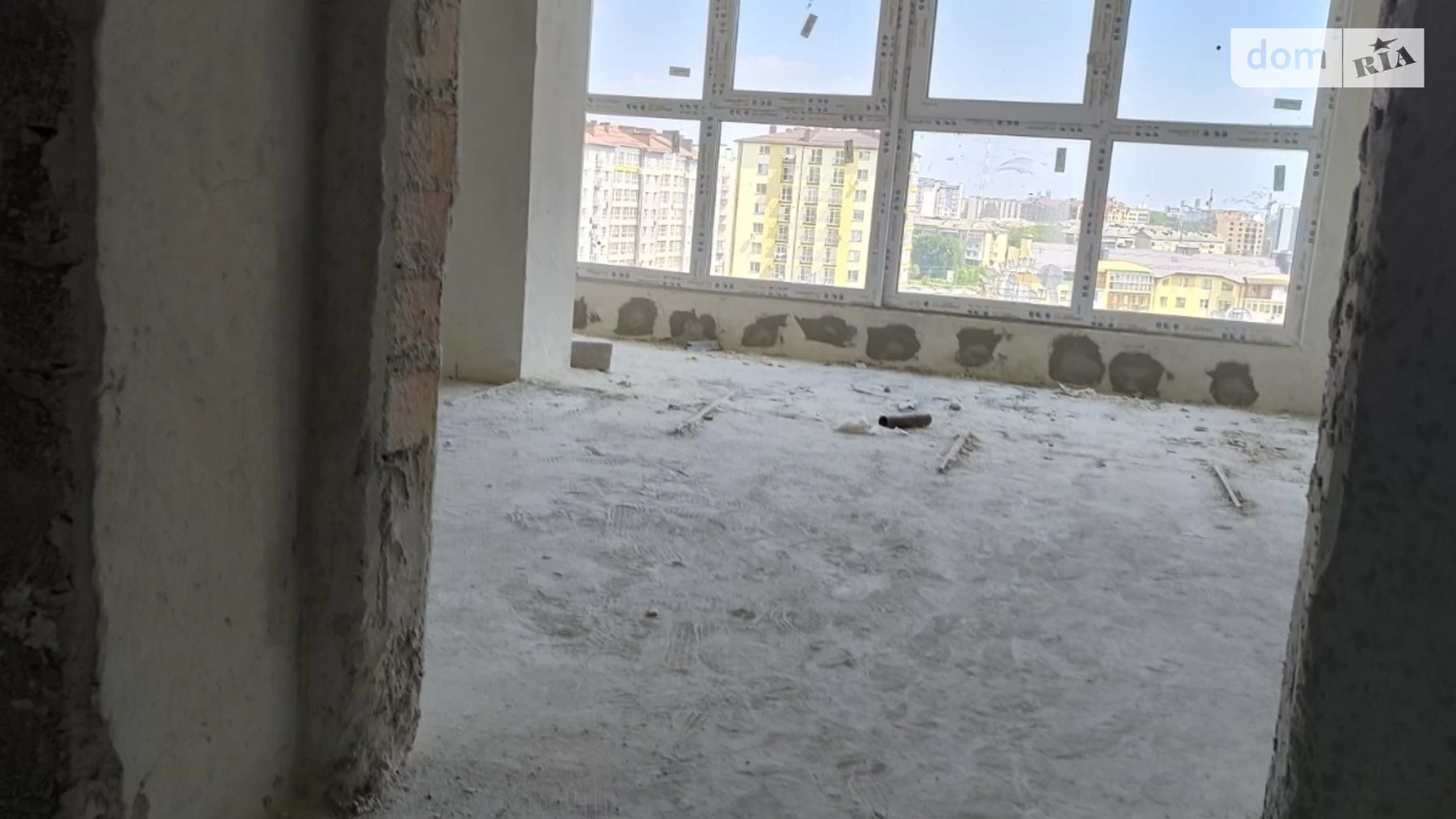 Продается 1-комнатная квартира 41 кв. м в Ивано-Франковске, ул. Довженко А., 21А - фото 3