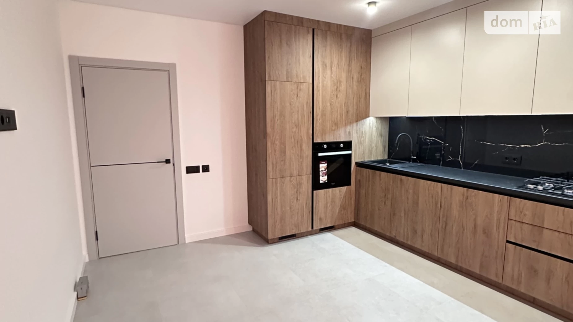 Продается 1-комнатная квартира 42 кв. м в Ровно, ул. Николая Боголюбова, 1 - фото 4