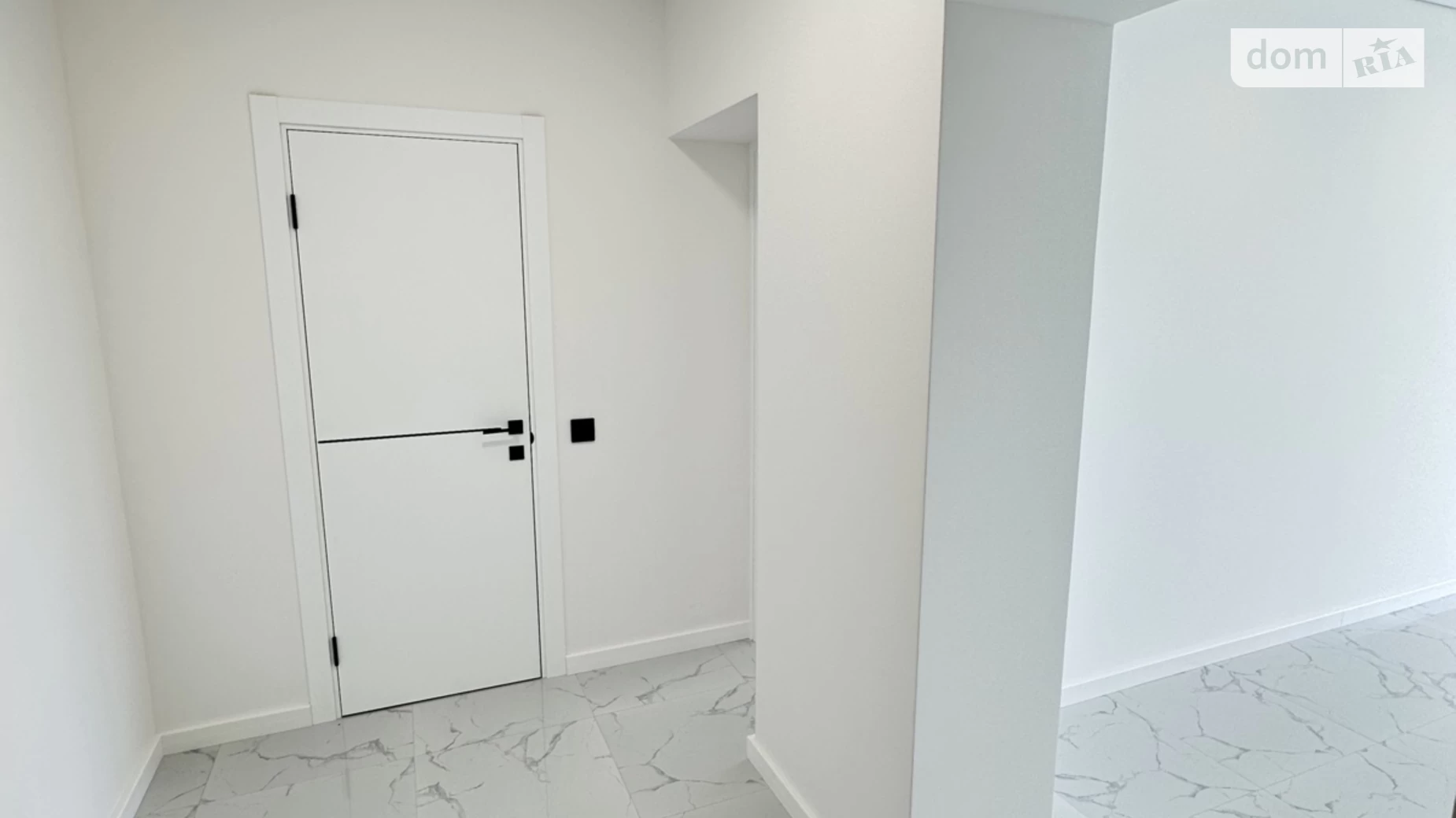 Продается 1-комнатная квартира 48 кв. м в Ровно, ул. Николая Боголюбова, 1 - фото 4