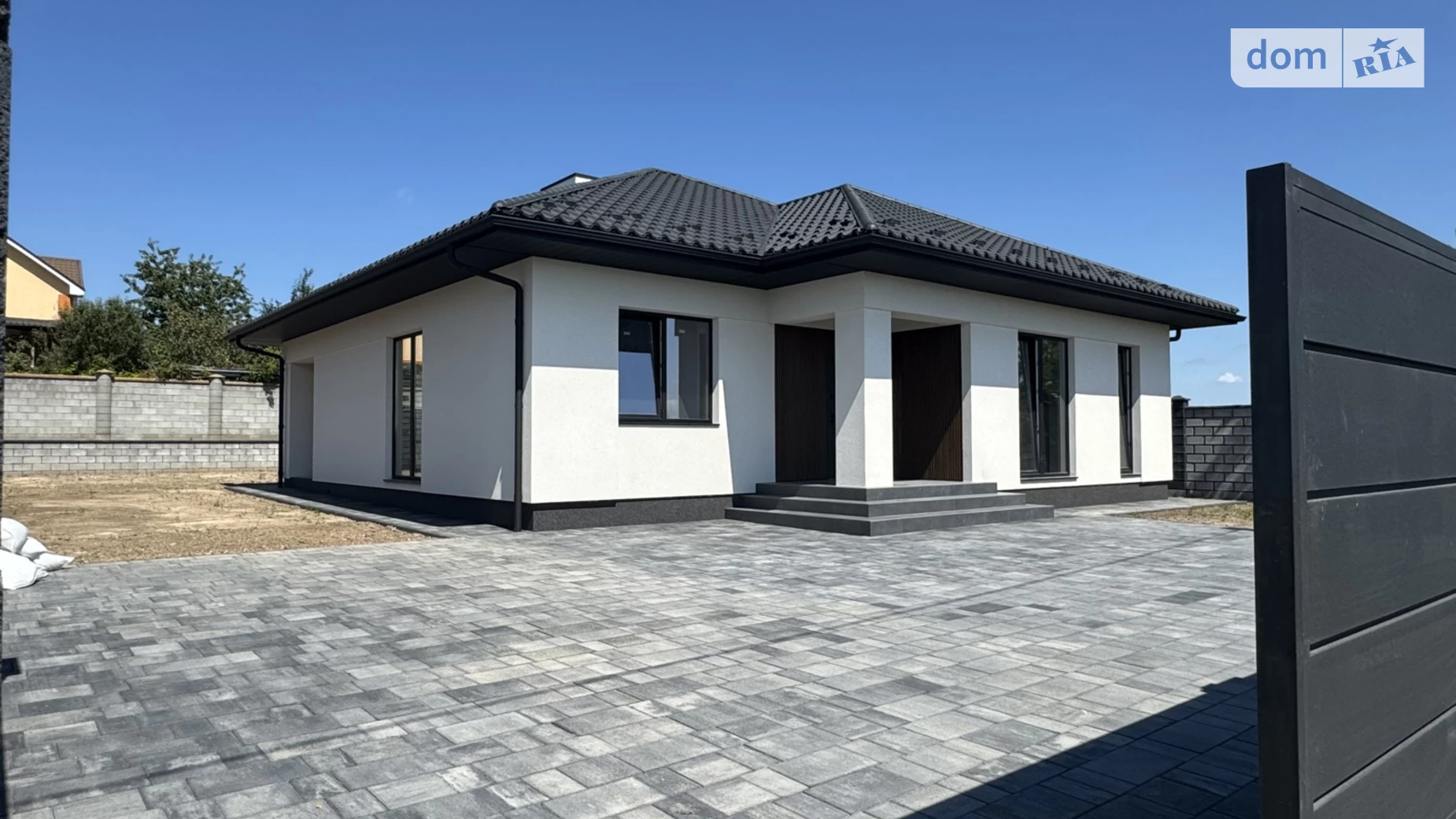 Продается одноэтажный дом 126 кв. м с гаражом, цена: 170000 $ - фото 2