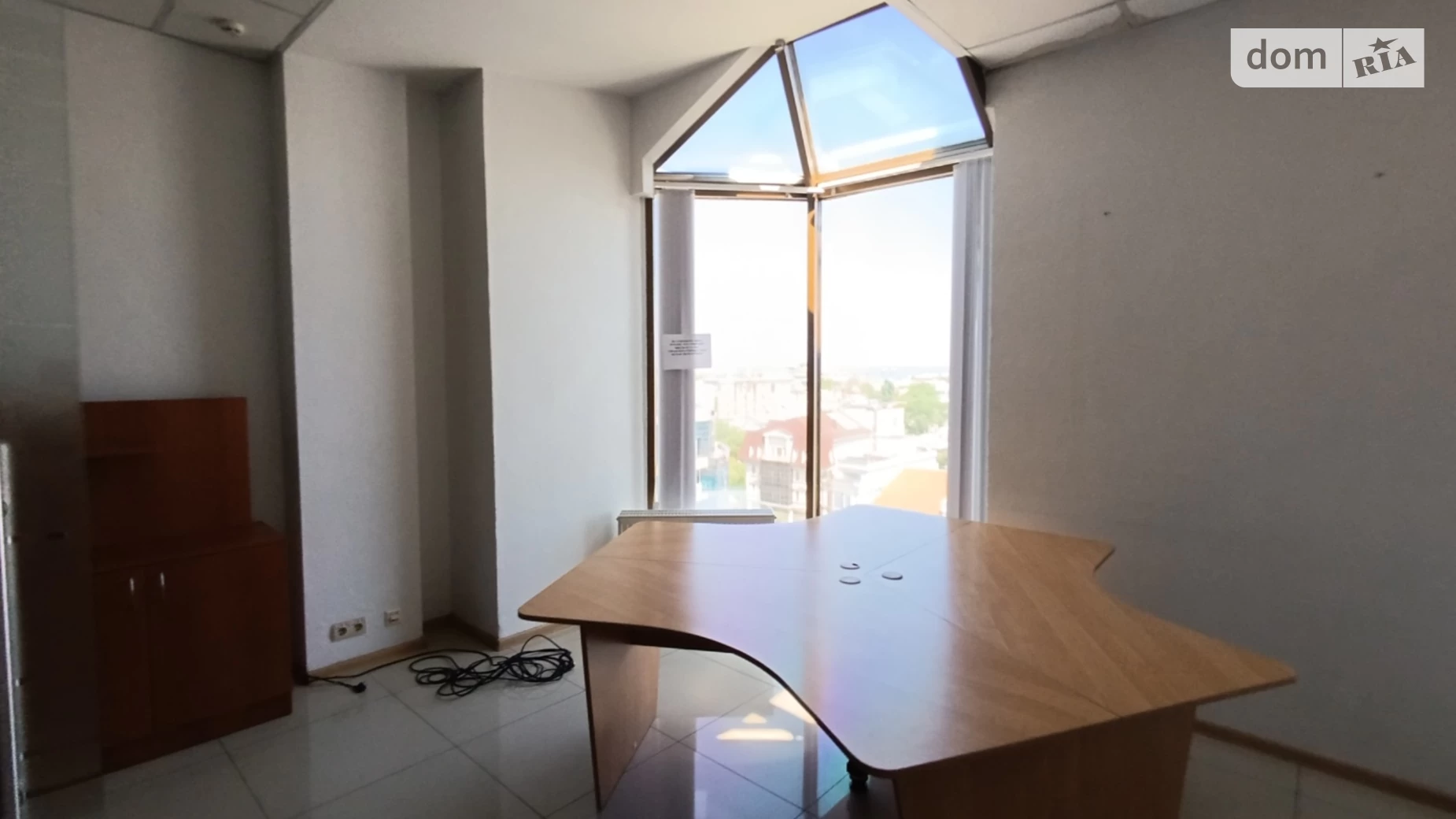 Здається в оренду офіс 700 кв. м в бізнес-центрі, цена: 8400 $ - фото 2