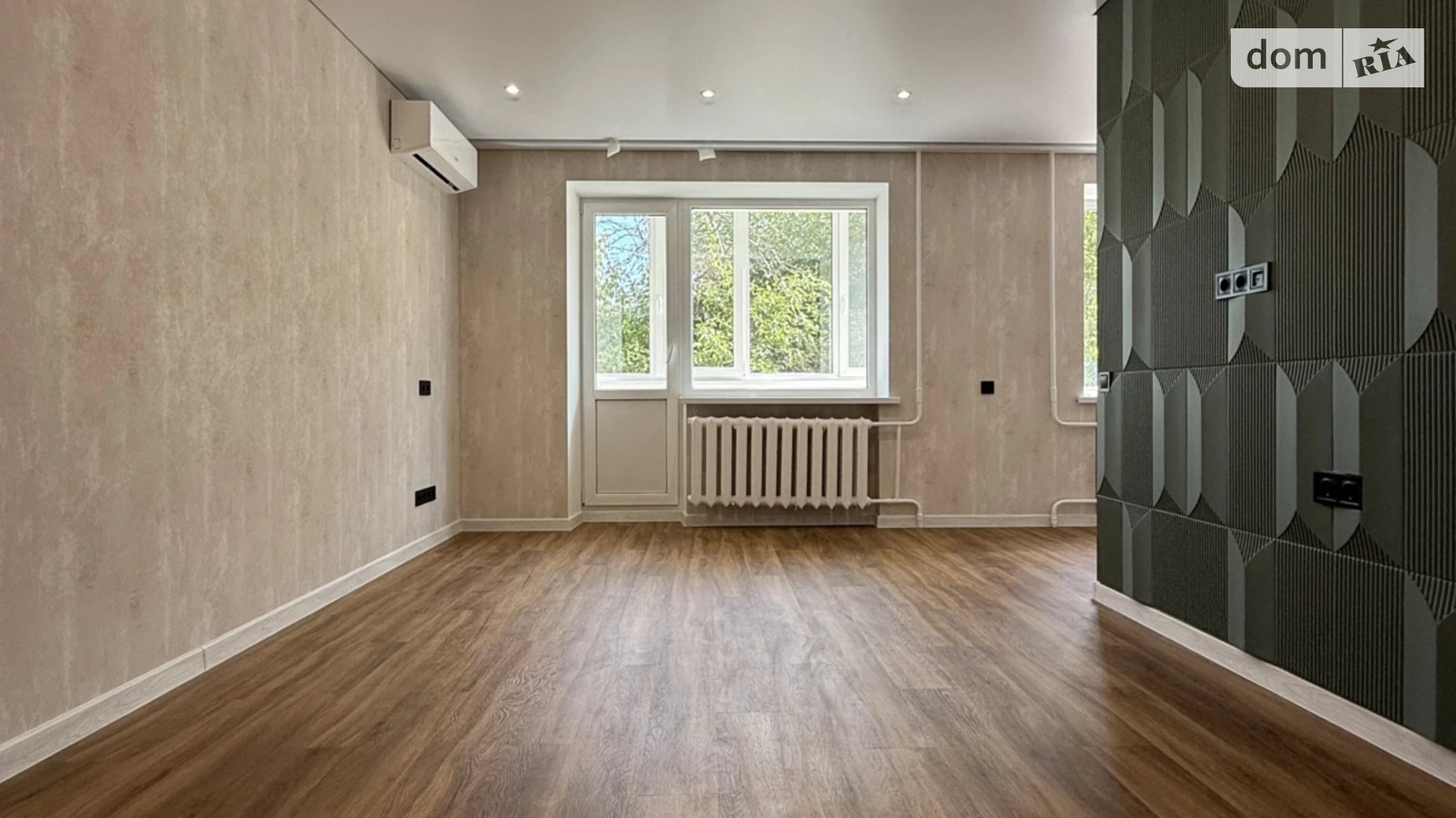 Продается 1-комнатная квартира 33 кв. м в Черкассах, ул. Зализняка Максима, 5 - фото 2