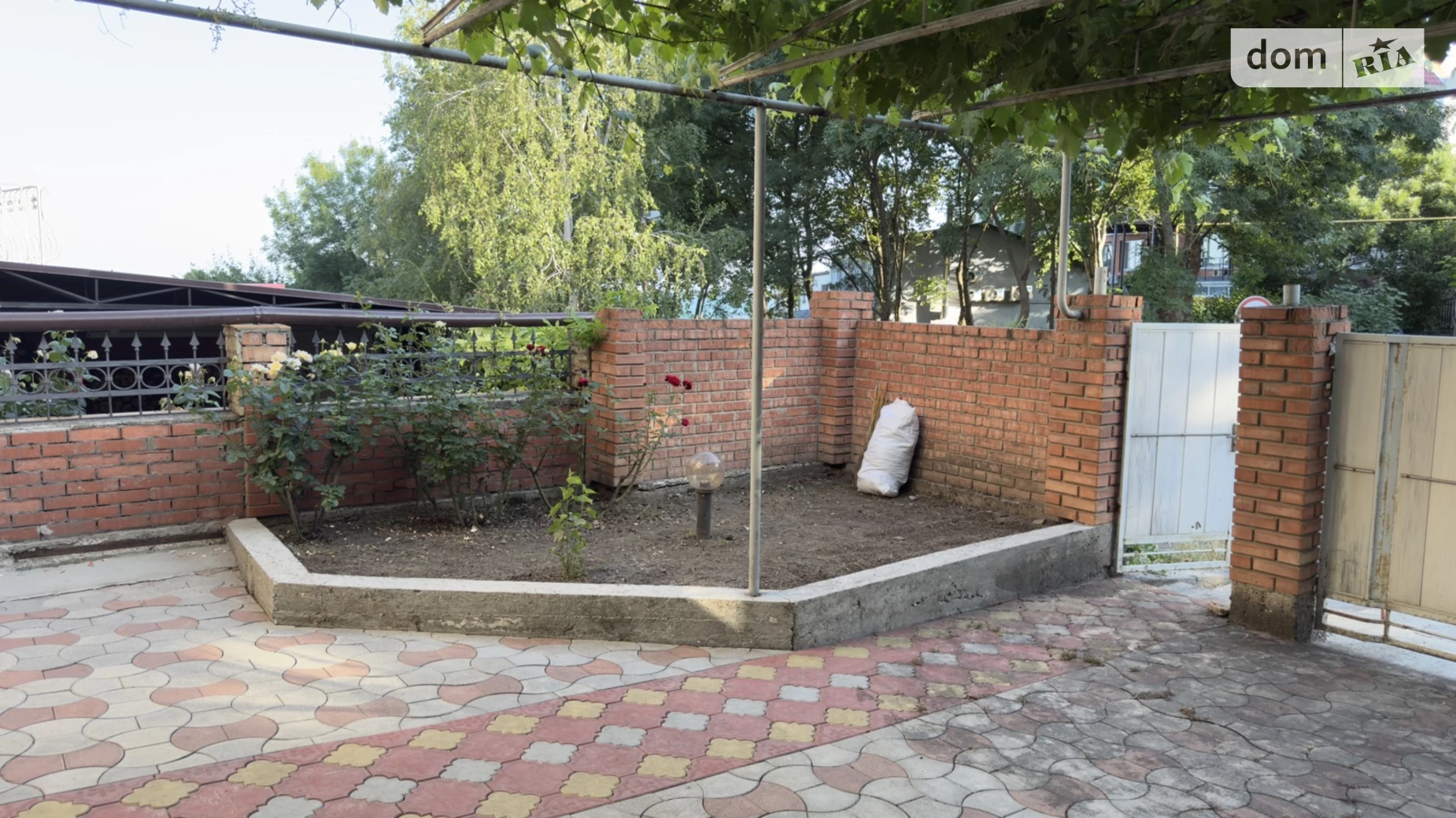 Продается дом на 2 этажа 124 кв. м с мебелью, цена: 120000 $ - фото 2