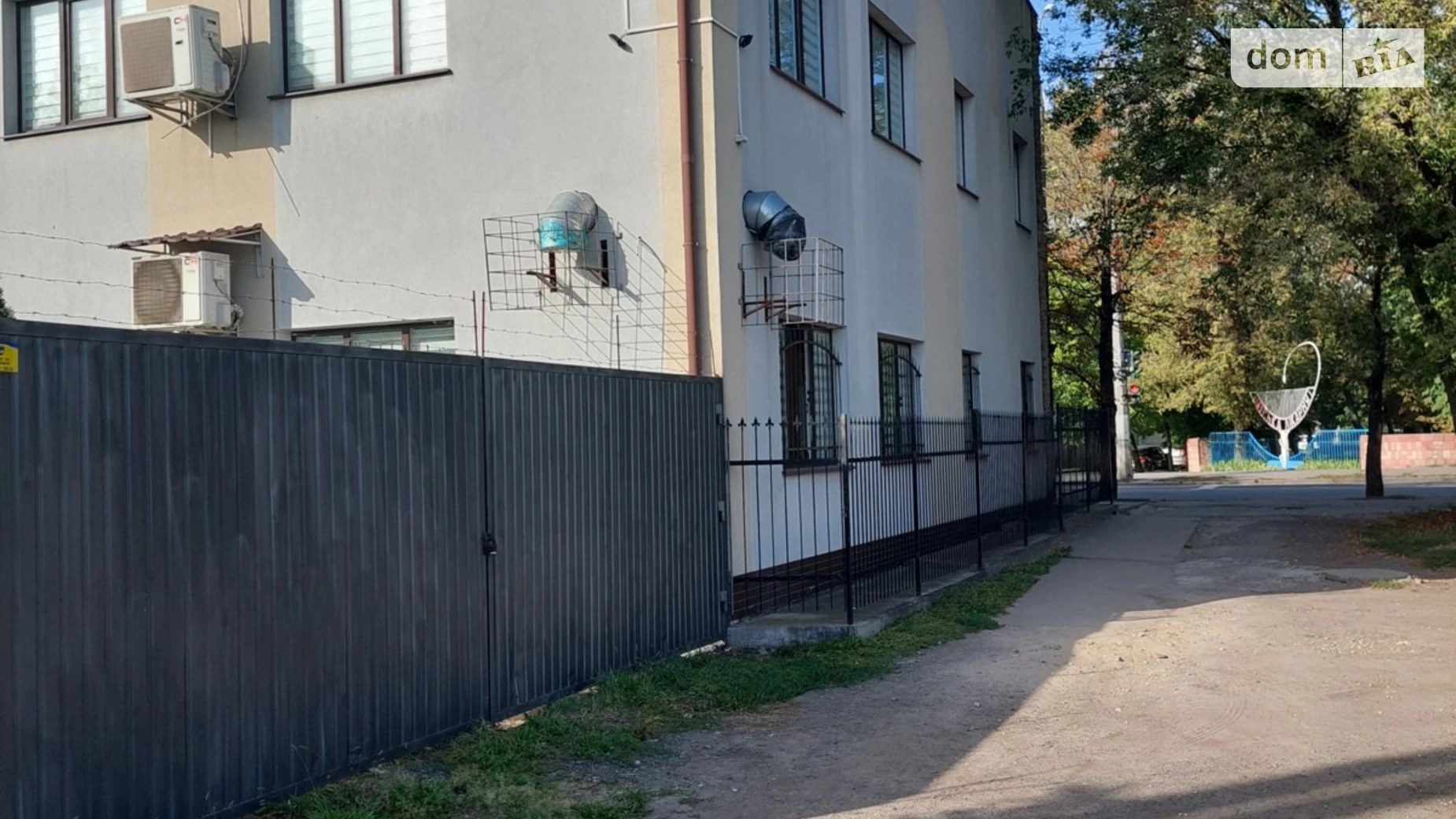 Продается помещения свободного назначения 660 кв. м в 3-этажном здании, цена: 792000 $ - фото 2