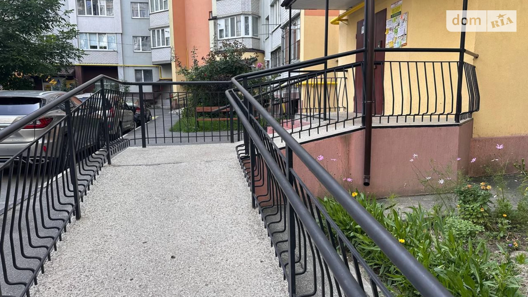 Продается 3-комнатная квартира 95 кв. м в Виннице, ул. Келецкая, 130А - фото 2