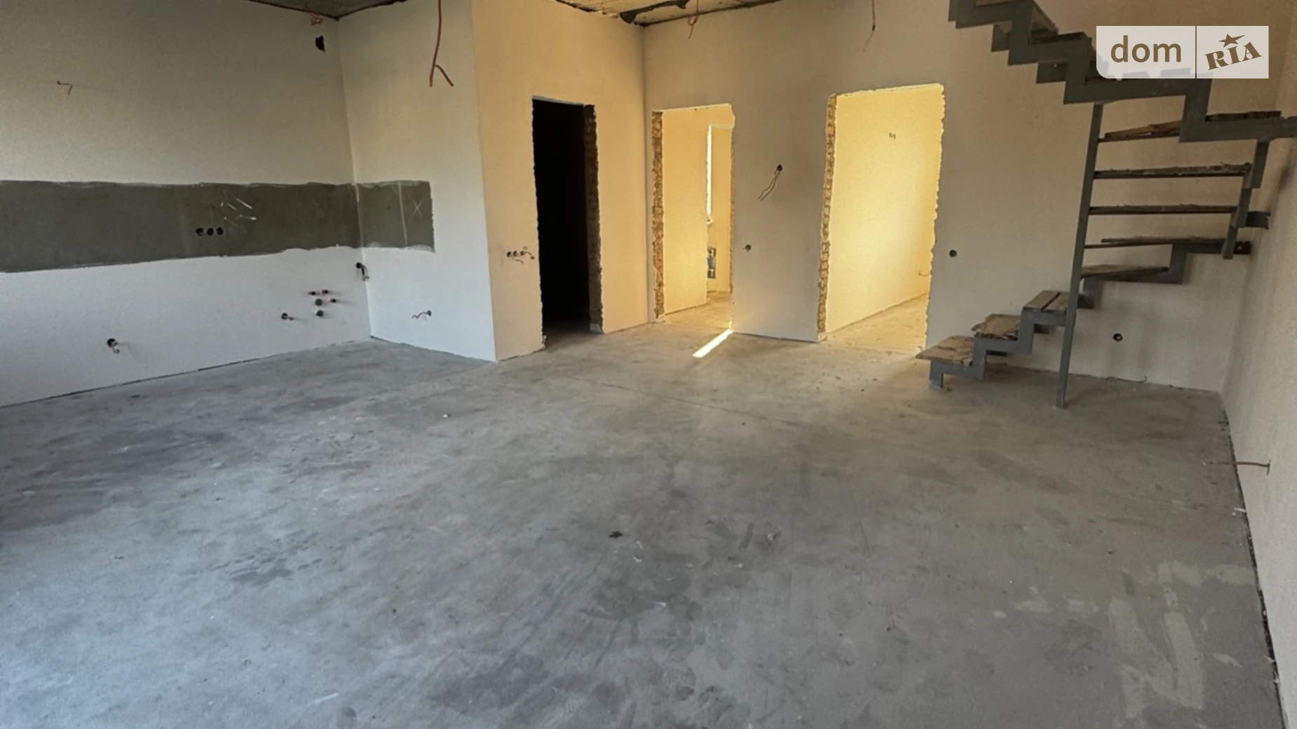 Продается дом на 2 этажа 120 кв. м с садом, цена: 92000 $ - фото 3