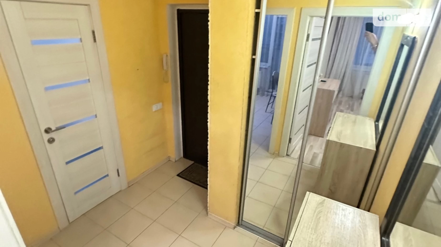 Продается 1-комнатная квартира 38.4 кв. м в Лиманке, мас. Радужный - фото 2